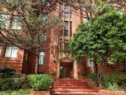 2/412 Edgecliff Road, Woollahra Sold by Bradfield Badgerfox