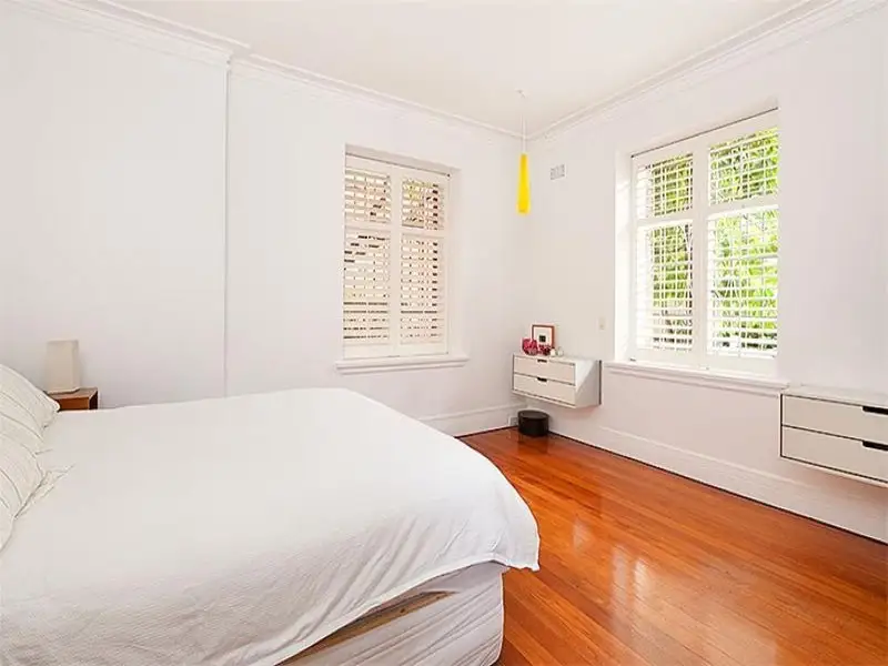 2/412 Edgecliff Road, Woollahra Sold by Bradfield Badgerfox - image 1