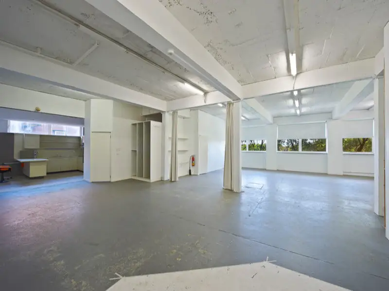 45-47 Dumbarton + 46 Thomas Street, McMahons Point Sold by Bradfield Badgerfox - image 1