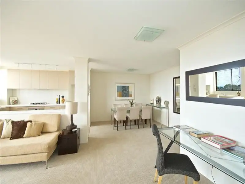 32/54 Bondi Road, Bondi Sold by Bradfield Badgerfox - image 1