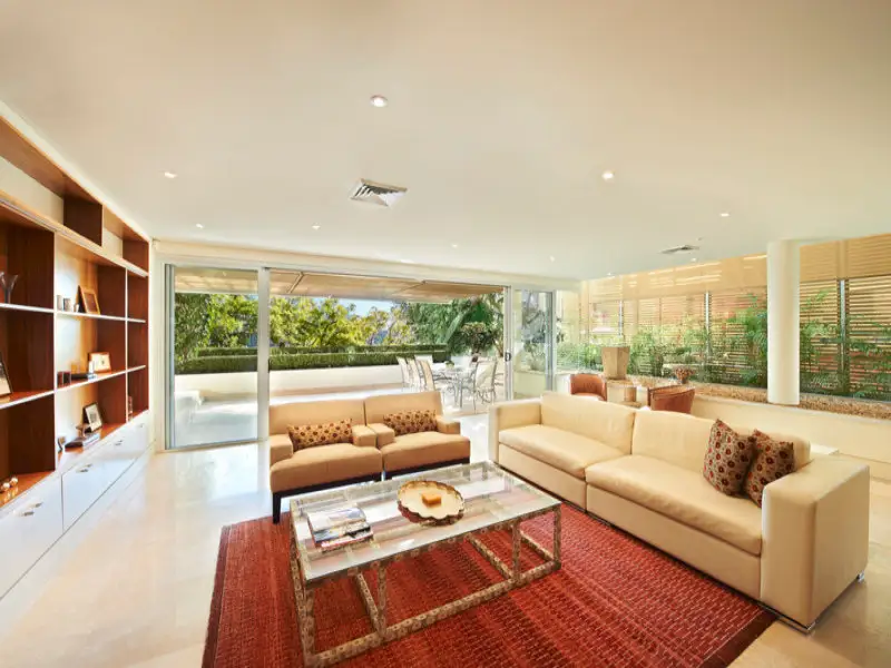 2/10 Yarranabbe Road, Darling Point Sold by Bradfield Badgerfox - image 1