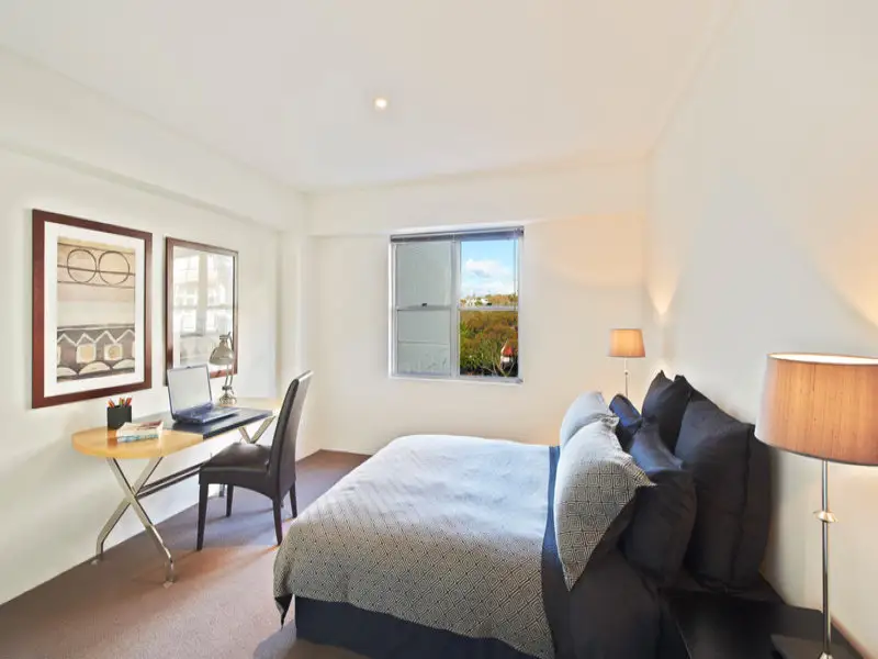 37/100 Barcom Avenue, Rushcutters Bay Sold by Bradfield Badgerfox - image 1