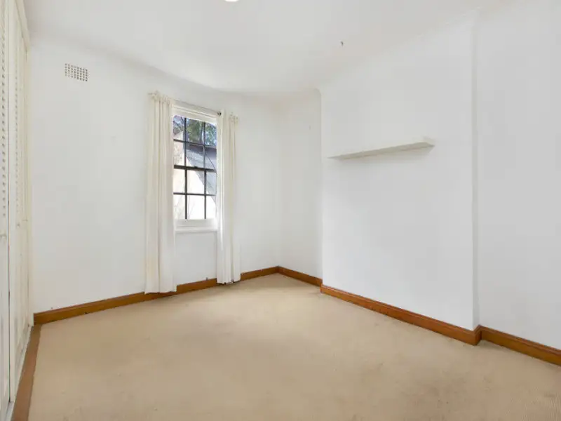 15 Woods Lane, Darlinghurst Sold by Bradfield Badgerfox - image 1