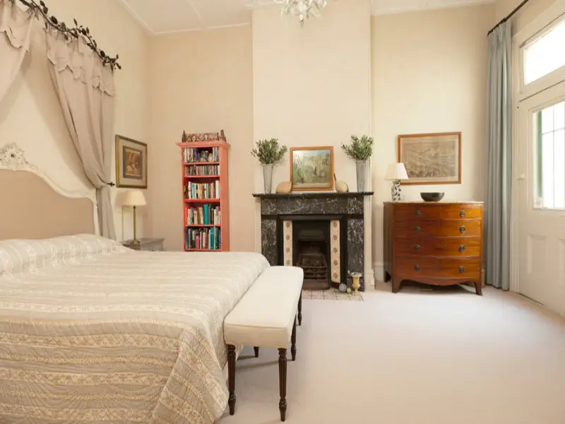 51 Holdsworth Street, Woollahra Sold by Bradfield Badgerfox - image 1