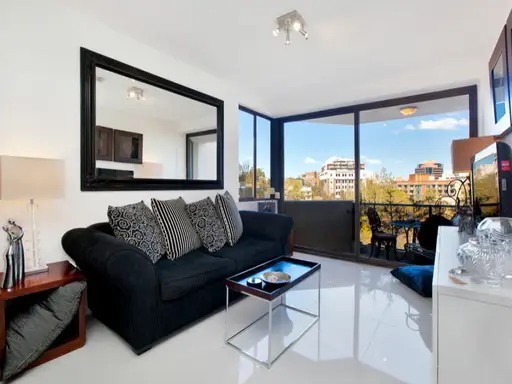 808/160 Goulburn Street, Surry Hills Sold by Bradfield Badgerfox