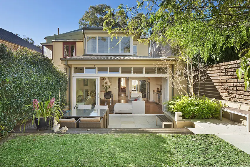 11A Brae Street, Bronte Sold by Bradfield Badgerfox - image 1