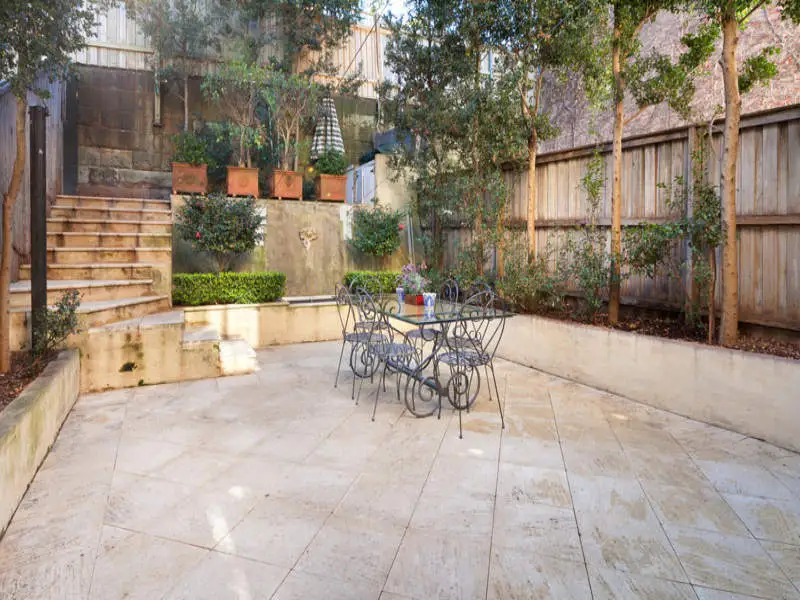 380 Moore Park Road, Paddington Sold by Bradfield Badgerfox - image 1