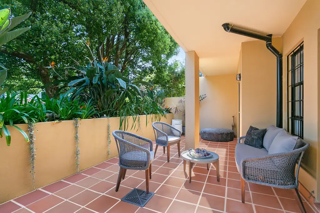 1/48-50 Onslow Street, Rose Bay Sold by Bradfield Badgerfox