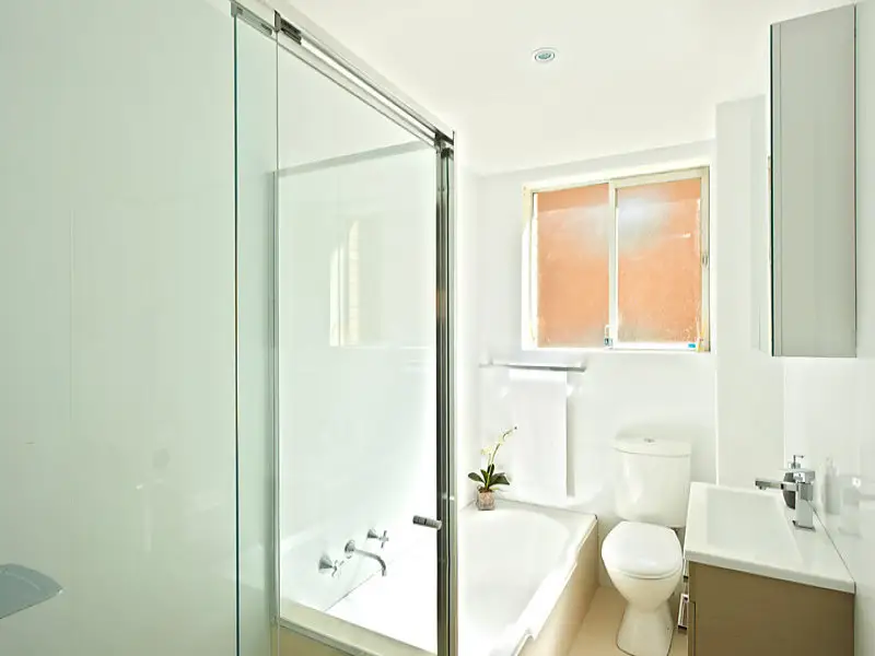 6/79 Duncan Street, Maroubra Sold by Bradfield Badgerfox - image 1