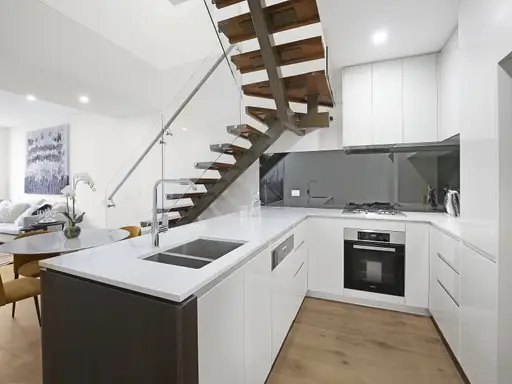 1/27-29 Rosebery Avenue, Rosebery Sold by Bradfield Badgerfox
