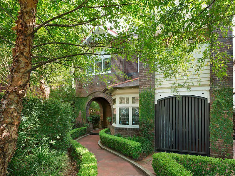 12 Coogee Bay Road, Randwick Sold by Bradfield Badgerfox - image 1