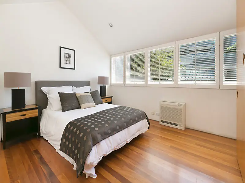 24 Roylston Street, Paddington Sold by Bradfield Badgerfox - image 1