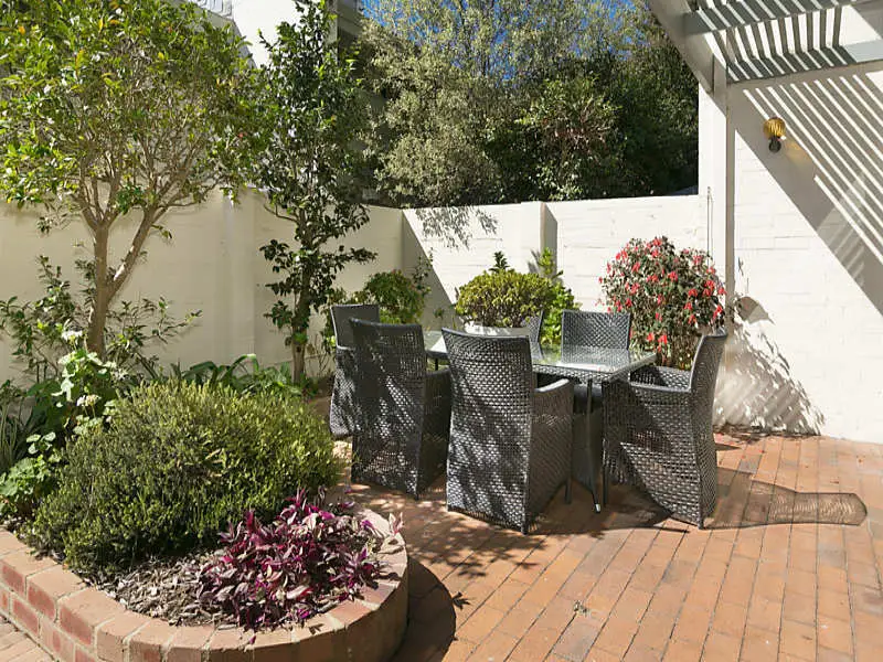15/17 Albert Street, Edgecliff Sold by Bradfield Badgerfox - image 1