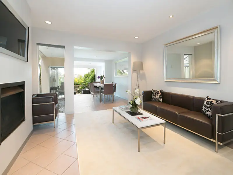 22 Thorne Street, Edgecliff Sold by Bradfield Badgerfox - image 1
