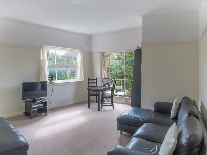 10 Hodgson Avenue, Cremorne Point Sold by Bradfield Badgerfox - image 1