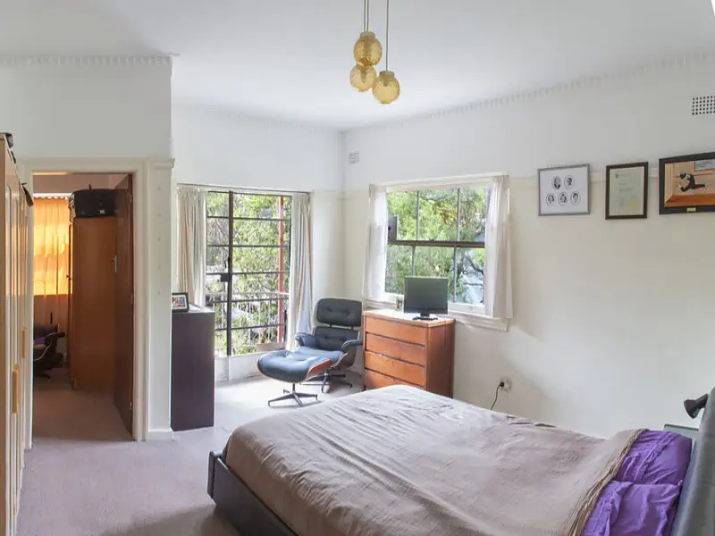 10 Hodgson Avenue, Cremorne Point Sold by Bradfield Badgerfox - image 1