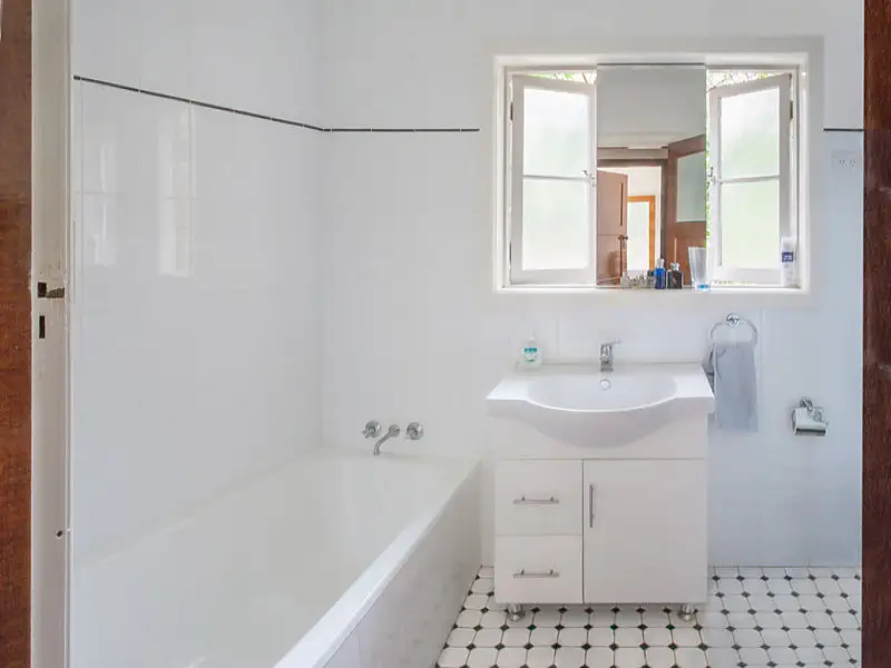 2 Bardsley Gardens, North Sydney Sold by Bradfield Badgerfox - image 1