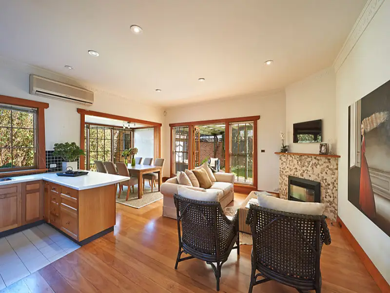 1 Lancaster Crescent, Kingsford Sold by Bradfield Badgerfox - image 1