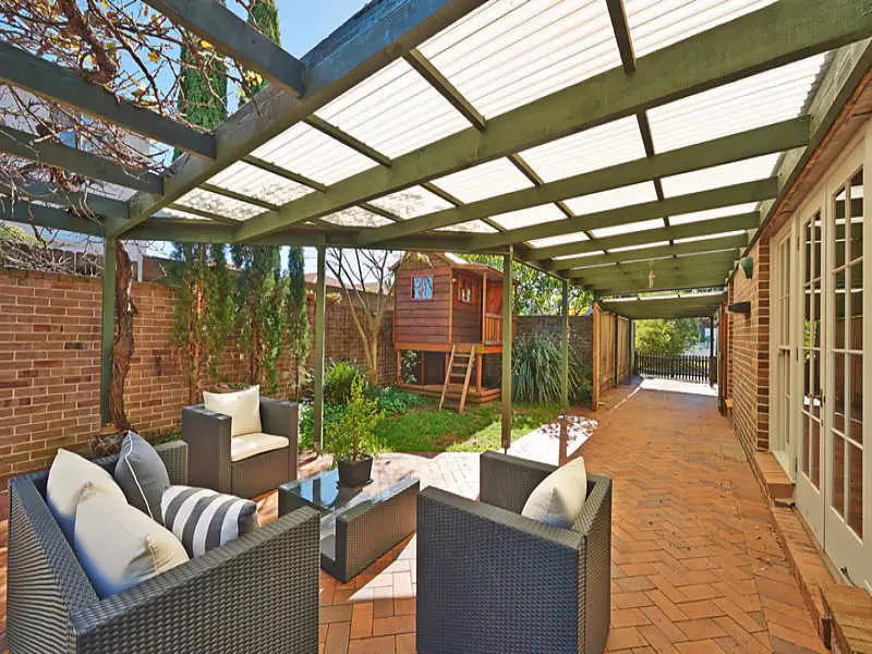 1 Lancaster Crescent, Kingsford Sold by Bradfield Badgerfox - image 1