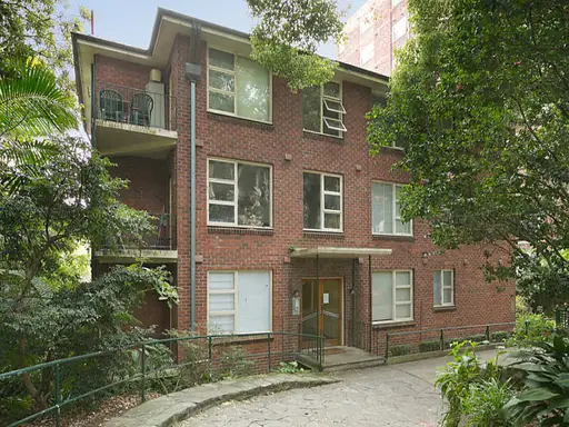 18/264 New South Head Road, Double Bay Sold by Bradfield Badgerfox
