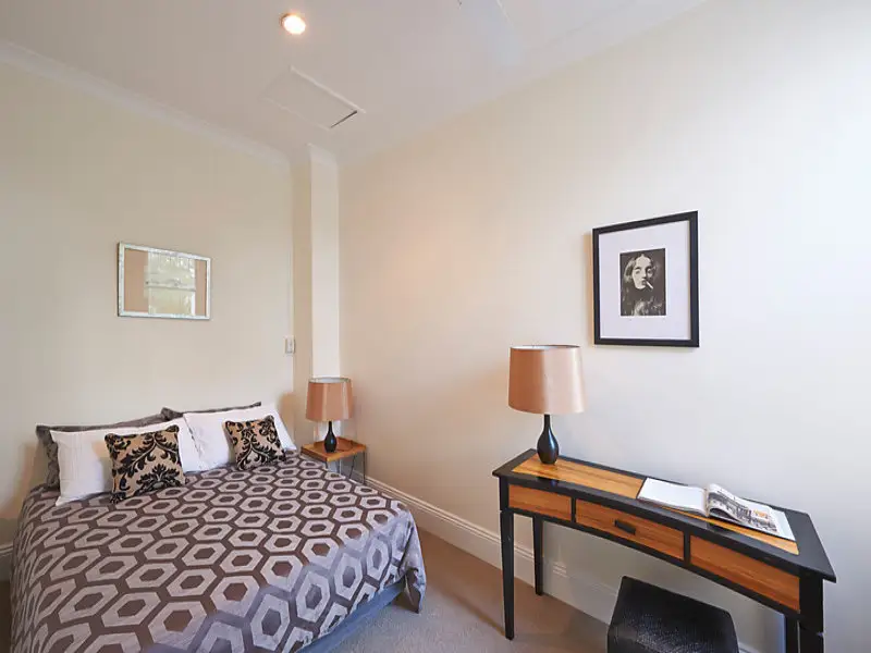 17 Victoria Avenue, Woollahra Sold by Bradfield Badgerfox - image 1