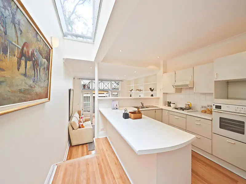 17 Victoria Avenue, Woollahra Sold by Bradfield Badgerfox - image 1