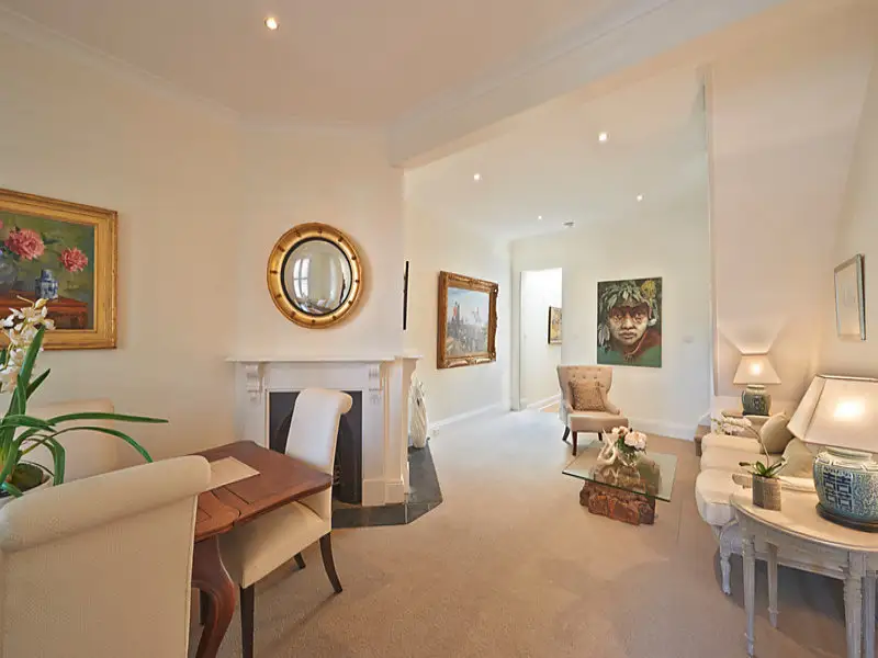 17 Victoria Avenue, Woollahra Sold by Bradfield Badgerfox - image 1