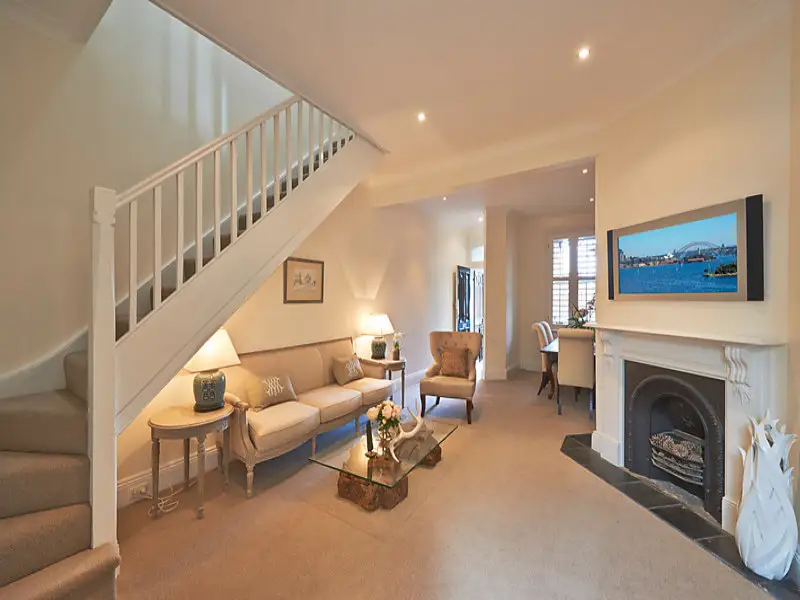 17 Victoria Avenue, Woollahra Sold by Bradfield Badgerfox - image 1