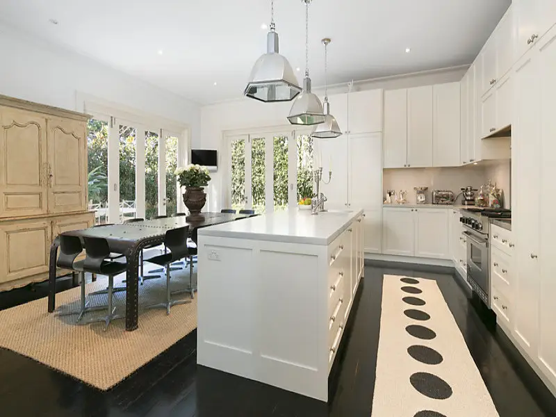 19 Wellington Street, Woollahra Sold by Bradfield Badgerfox - image 1