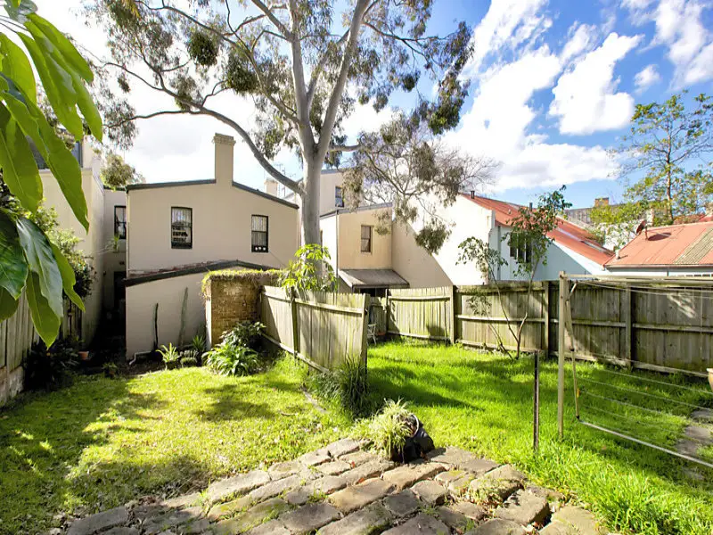 103 Phillip Street, Waterloo Sold by Bradfield Badgerfox - image 1
