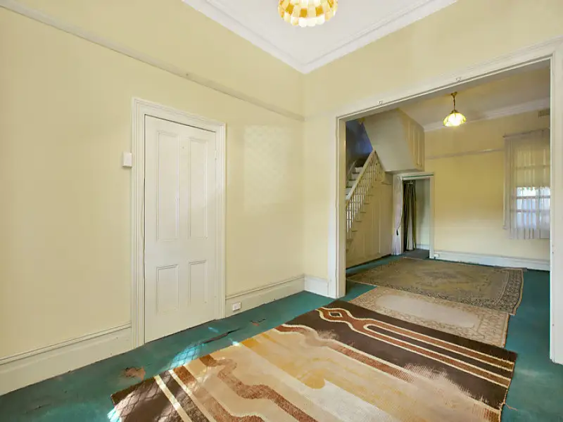 103 Phillip Street, Waterloo Sold by Bradfield Badgerfox - image 1