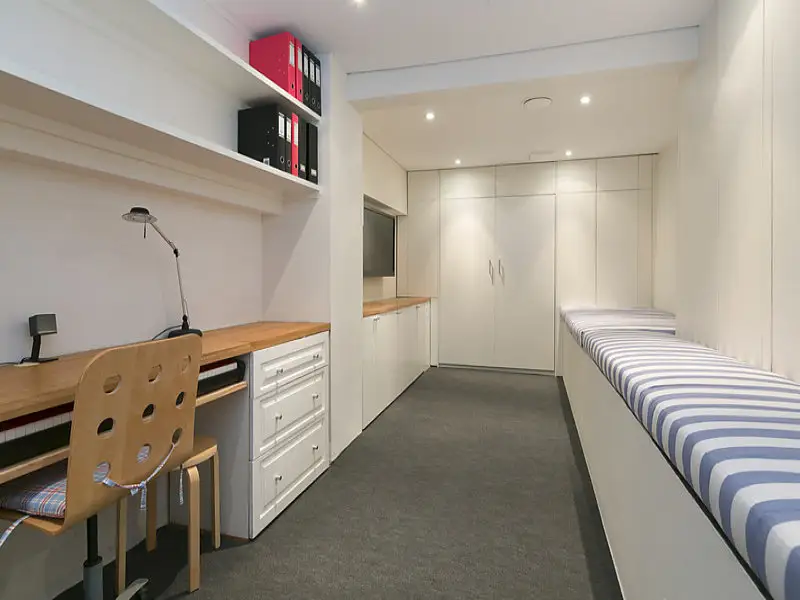 124 Sutherland Street, Paddington Sold by Bradfield Badgerfox - image 1