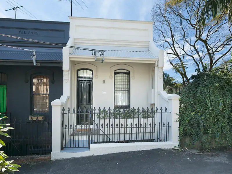 124 Sutherland Street, Paddington Sold by Bradfield Badgerfox - image 1