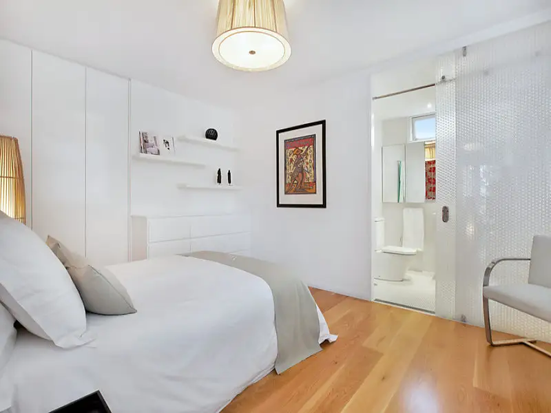11/52 Darling Point Road, Darling Point Sold by Bradfield Badgerfox - image 1