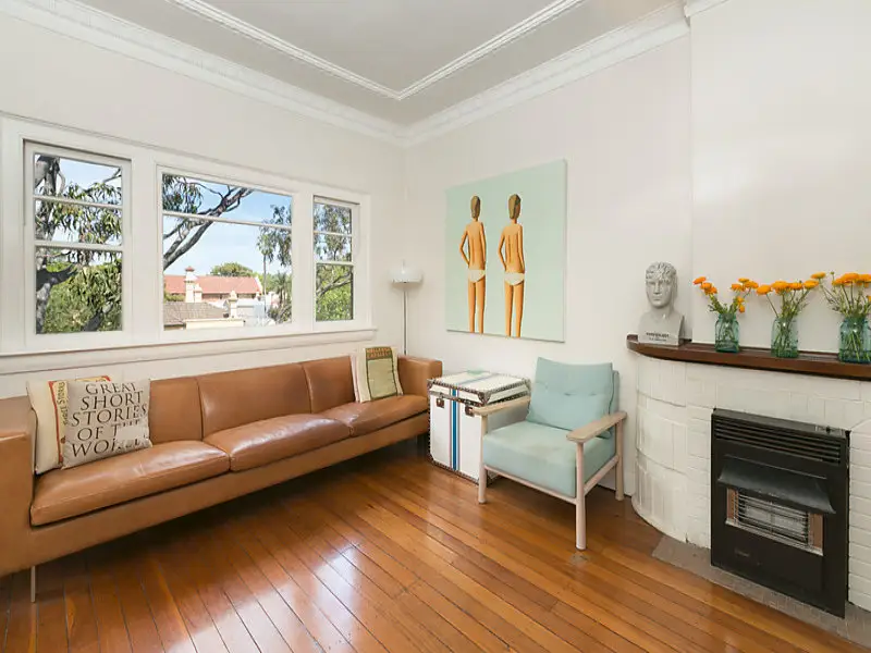 9/2 Wellington Street, Woollahra Sold by Bradfield Badgerfox - image 1