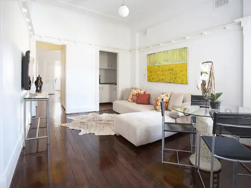11/44 Hardie Street, Darlinghurst Sold by Bradfield Badgerfox