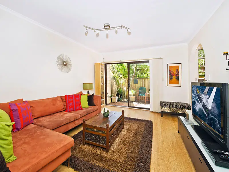 4/186 Old South Head Road, Bellevue Hill Sold by Bradfield Badgerfox - image 1