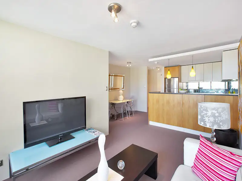 37/103 Victoria Street, Potts Point Sold by Bradfield Badgerfox - image 1