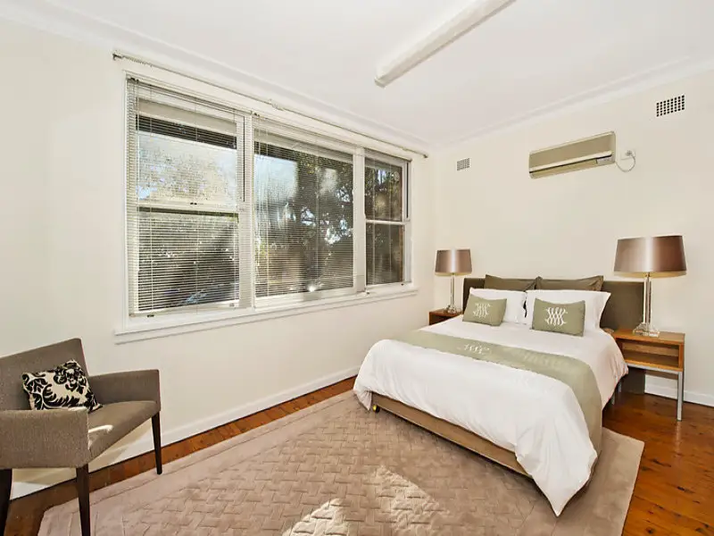 35 York Road, Queens Park Sold by Bradfield Badgerfox - image 1
