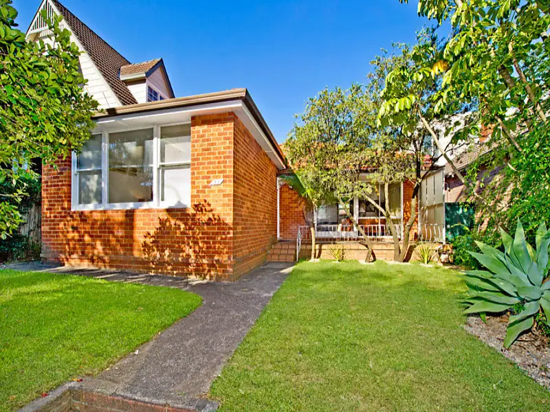 35 York Road, Queens Park Sold by Bradfield Badgerfox - image 1