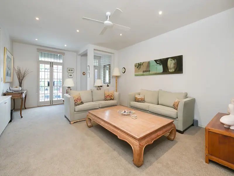 59 Elizabeth Street, Paddington Sold by Bradfield Badgerfox - image 1