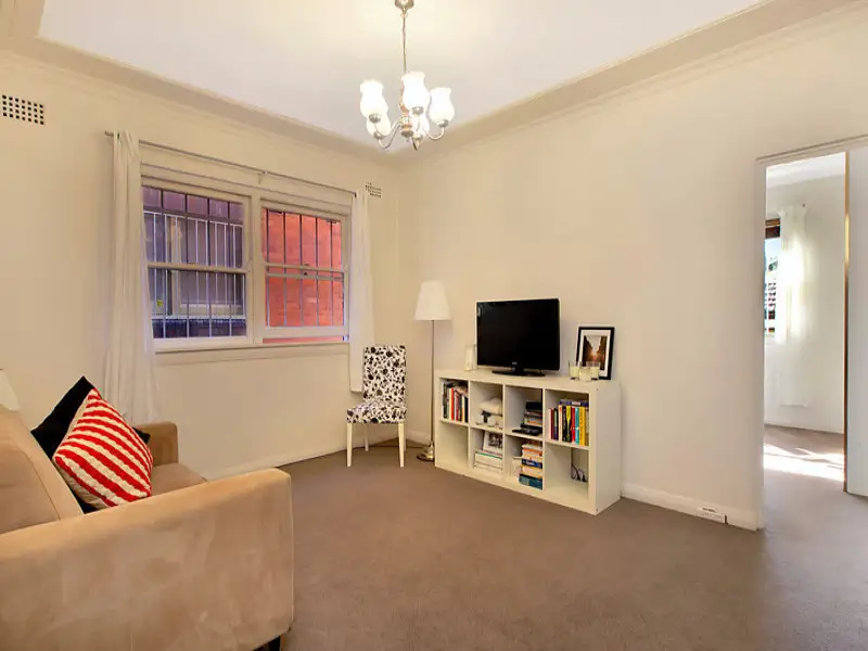 1/180 Glenmore Road, Paddington Sold by Bradfield Badgerfox - image 1