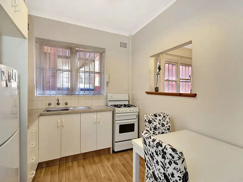1/180 Glenmore Road, Paddington Sold by Bradfield Badgerfox - image 1