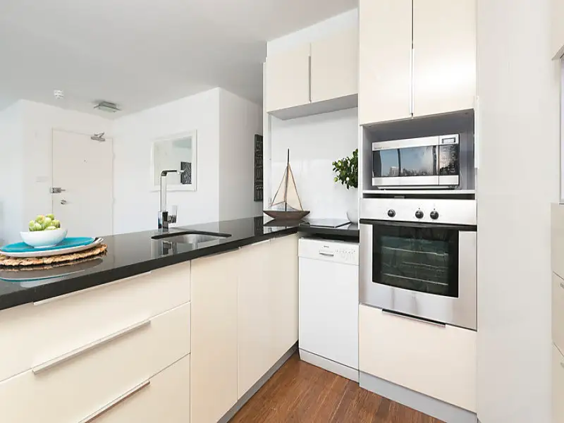 3/79 Elizabeth Bay Road, Elizabeth Bay Sold by Bradfield Badgerfox - image 1