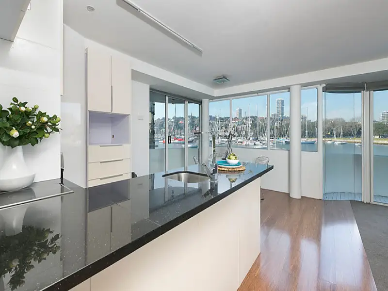 3/79 Elizabeth Bay Road, Elizabeth Bay Sold by Bradfield Badgerfox - image 1