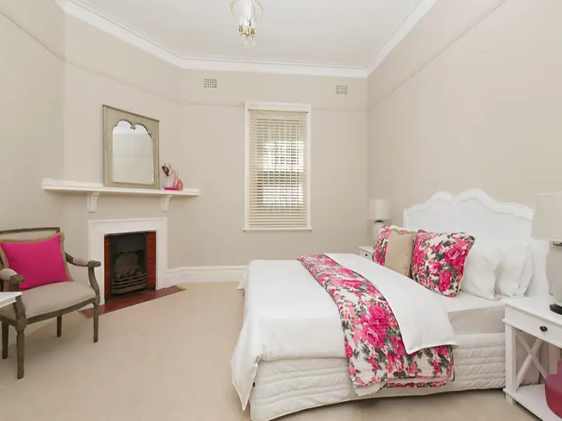 19A New Beach Road, Darling Point Sold by Bradfield Badgerfox - image 1