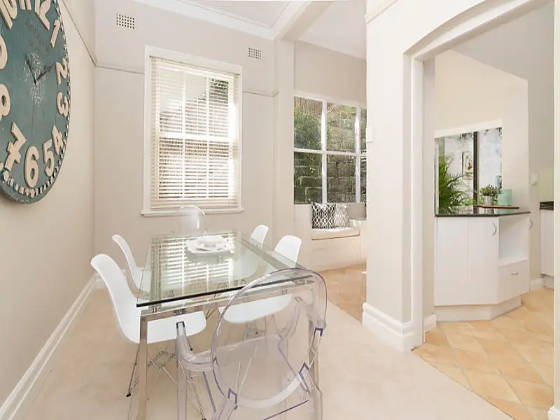 19A New Beach Road, Darling Point Sold by Bradfield Badgerfox - image 1