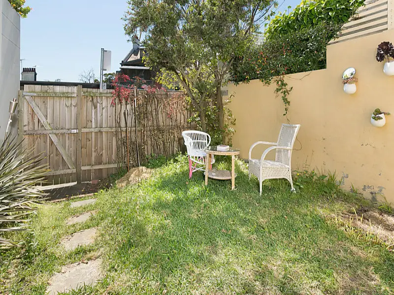 32 Stafford Street, Paddington Sold by Bradfield Badgerfox - image 1