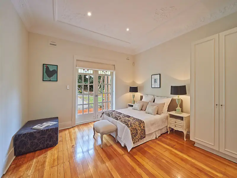 102 New South Head Road, Vaucluse Sold by Bradfield Badgerfox - image 1