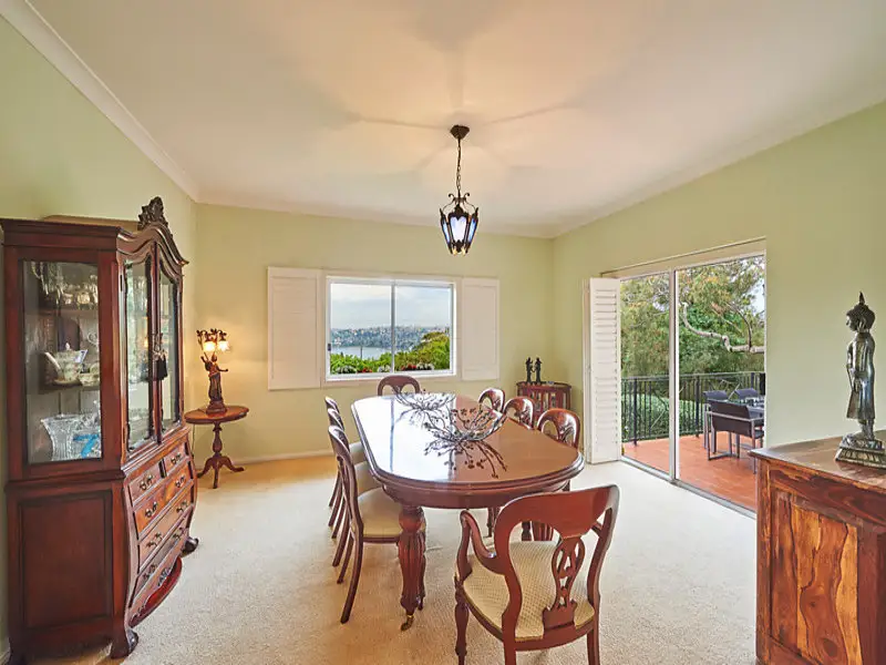 16 Harbour View Street, Clontarf Sold by Bradfield Badgerfox - image 1